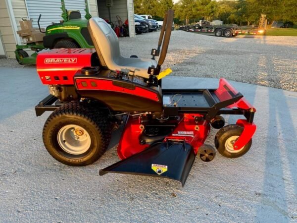 Gravely ZT 50” Zero-Turn Lawn Mower – Kawasaki 24HP
