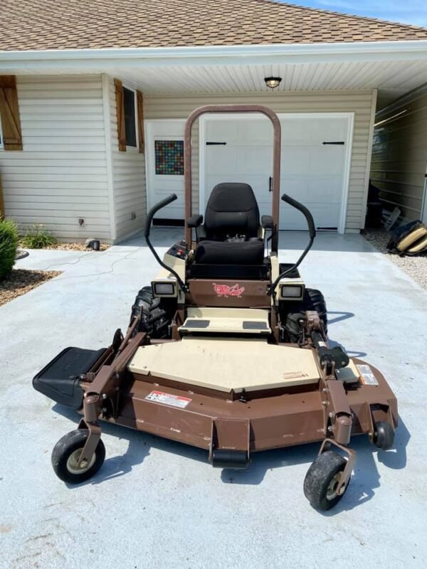 Grasshopper 727K 61” Front-Mount Zero-Turn Mower – Kohler Command 27HP