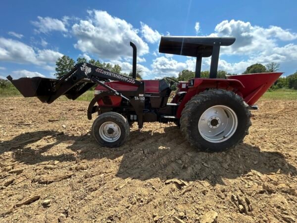 Case IH 3230 Tractor w/ Loader – 60 HP