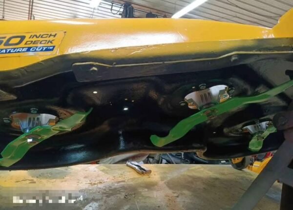 Cub Cadet 1050 Riding Lawn Mower – 50” Deck