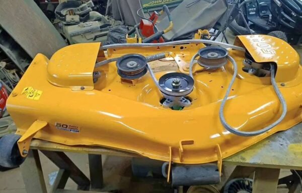 Cub Cadet 1050 Riding Lawn Mower – 50” Deck