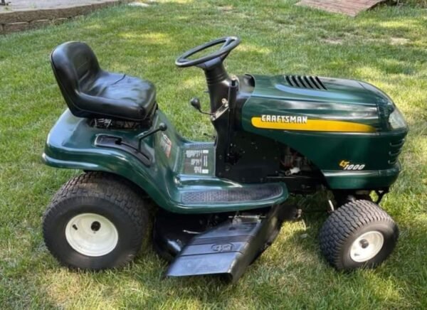 Craftsman LT1000 Riding Lawn Mower – 15HP Briggs & Stratton