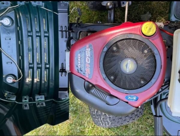 Craftsman LT1000 Riding Lawn Mower – 15HP Briggs & Stratton